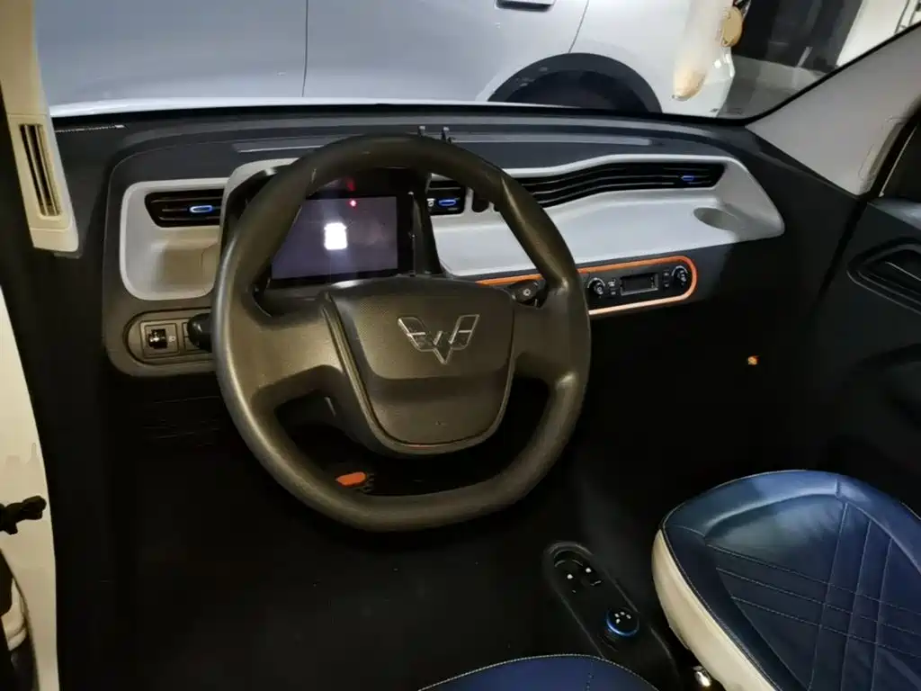 Wuling MINIEV — миниатюра 10