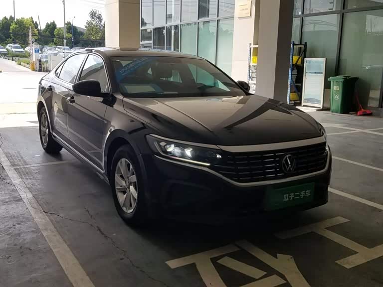 Volkswagen Passat 1.4 л 2025 г. Чёрный, пробег 48000 км