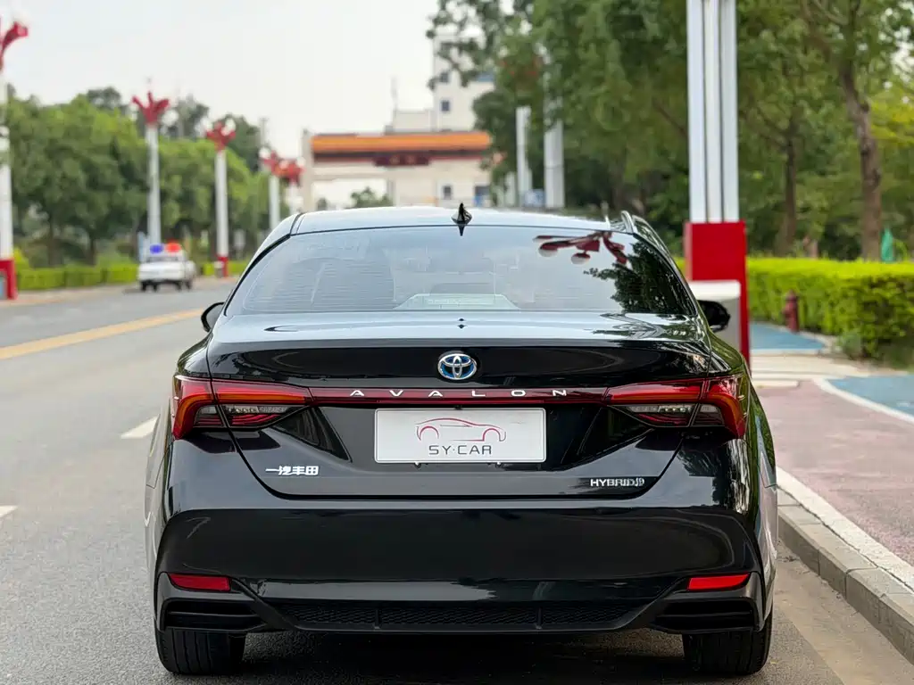 Toyota Avalon — миниатюра 4