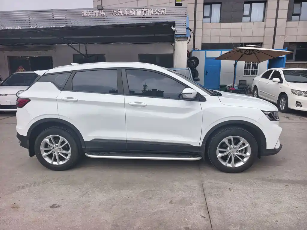 Geely Binyue — миниатюра 4