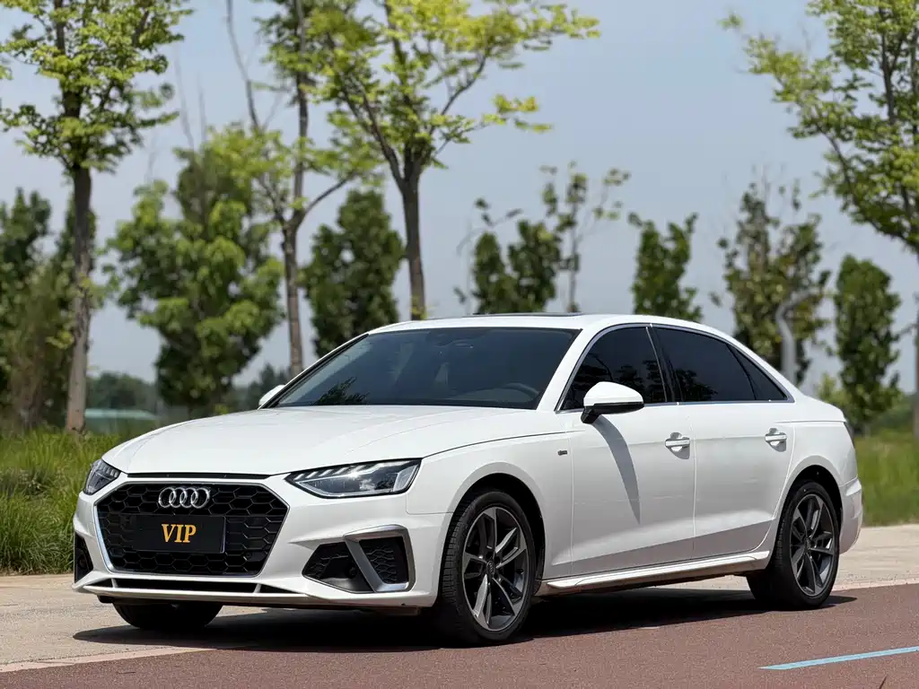 Audi A4L 2021