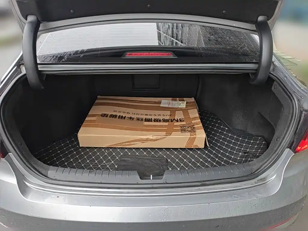 Hyundai Sonata — миниатюра 24