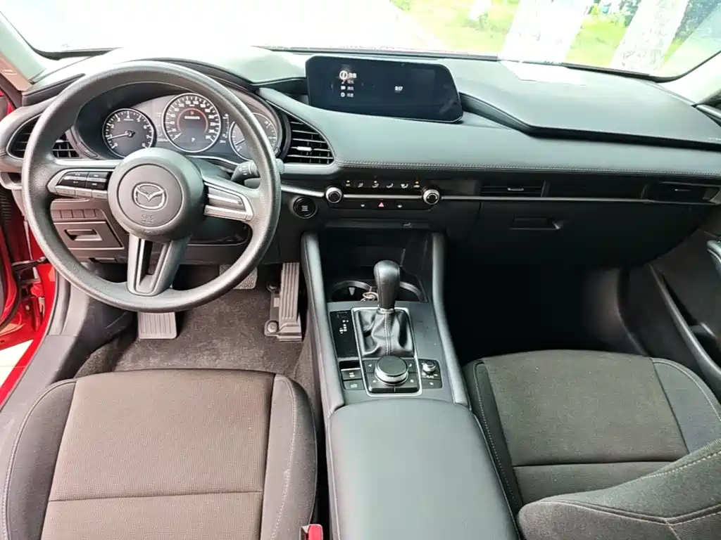 Mazda 3 Axela — миниатюра 10