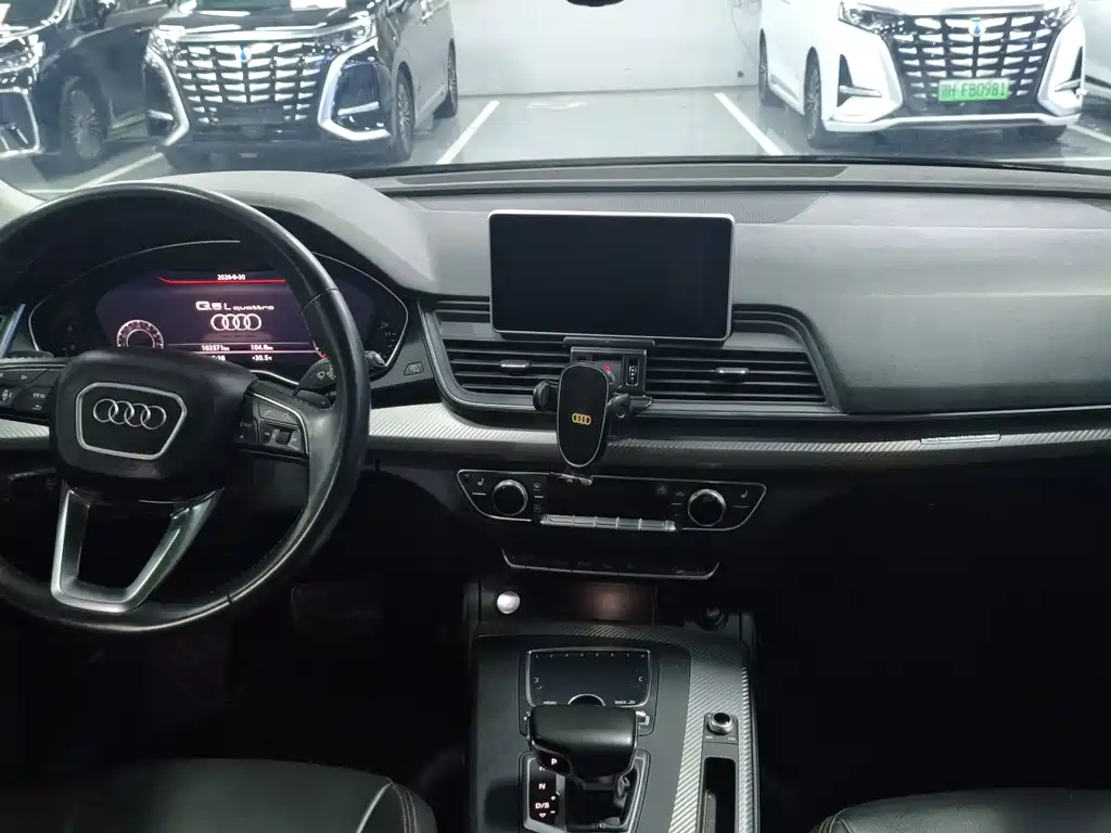 Audi Q5L — миниатюра 6