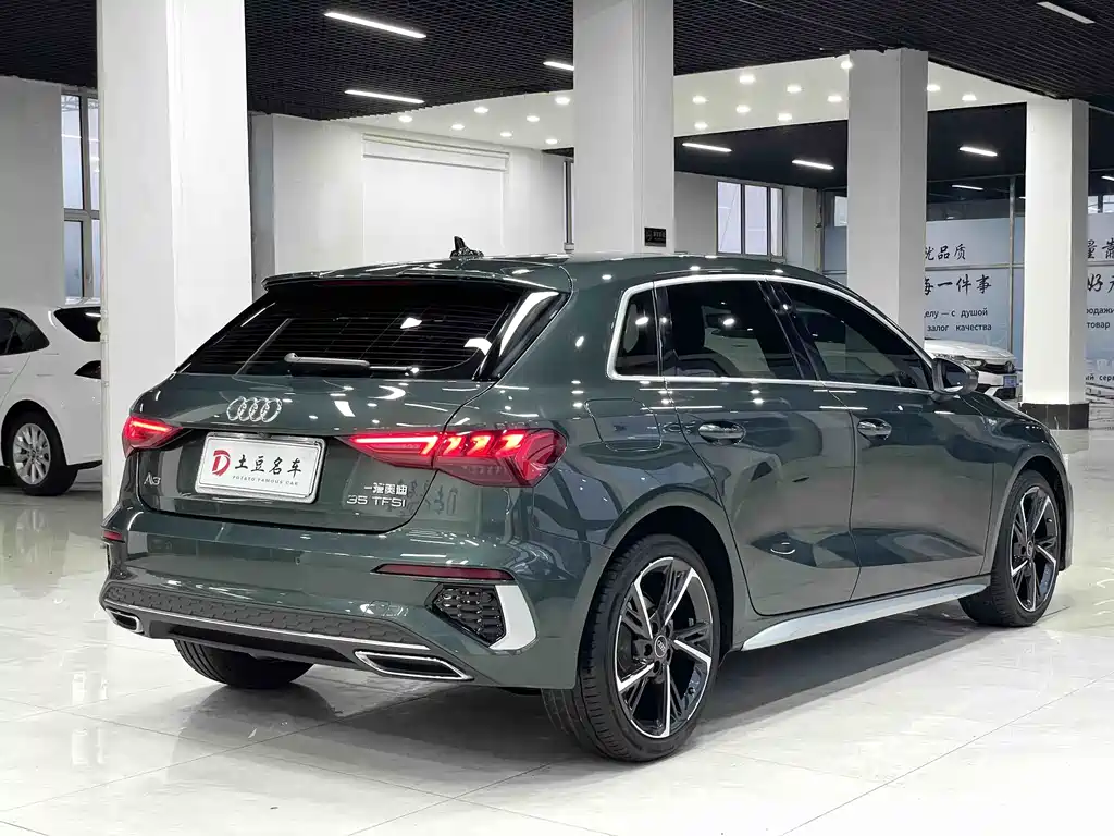 Audi A3 2022 Sportback 35 TFSI Fashion Sport