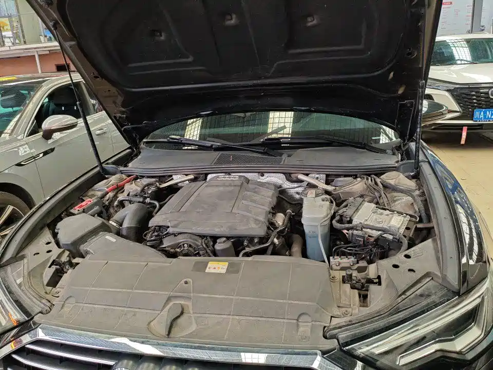 Audi A6L — миниатюра 12