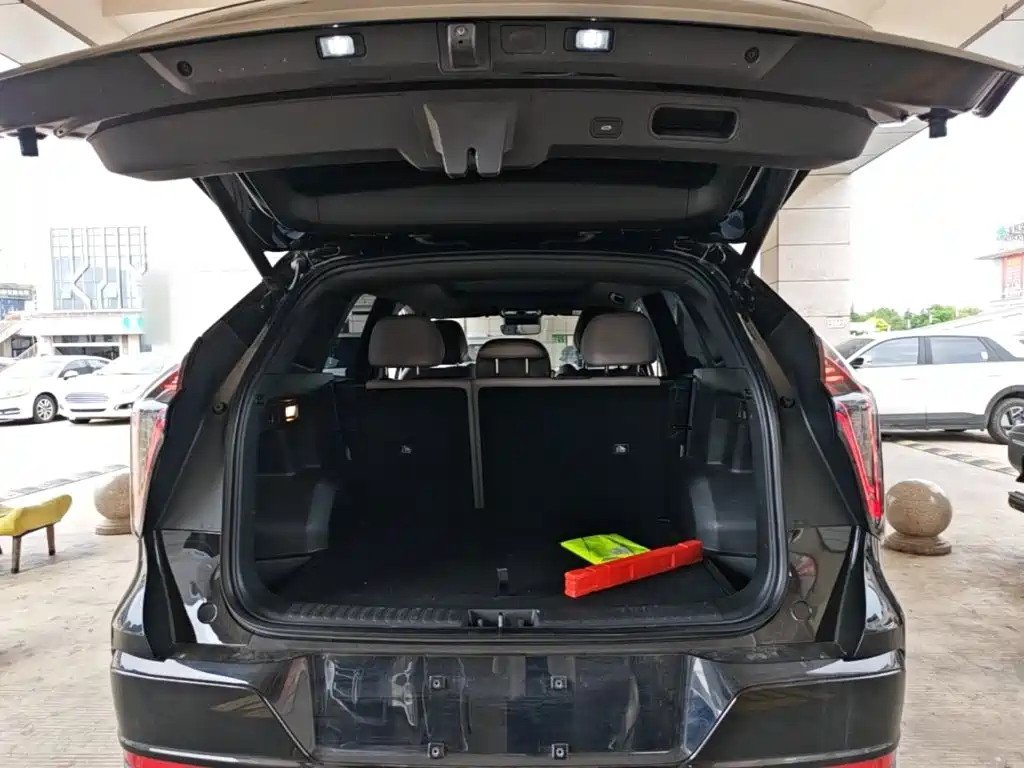 Geely Boyue L — миниатюра 19