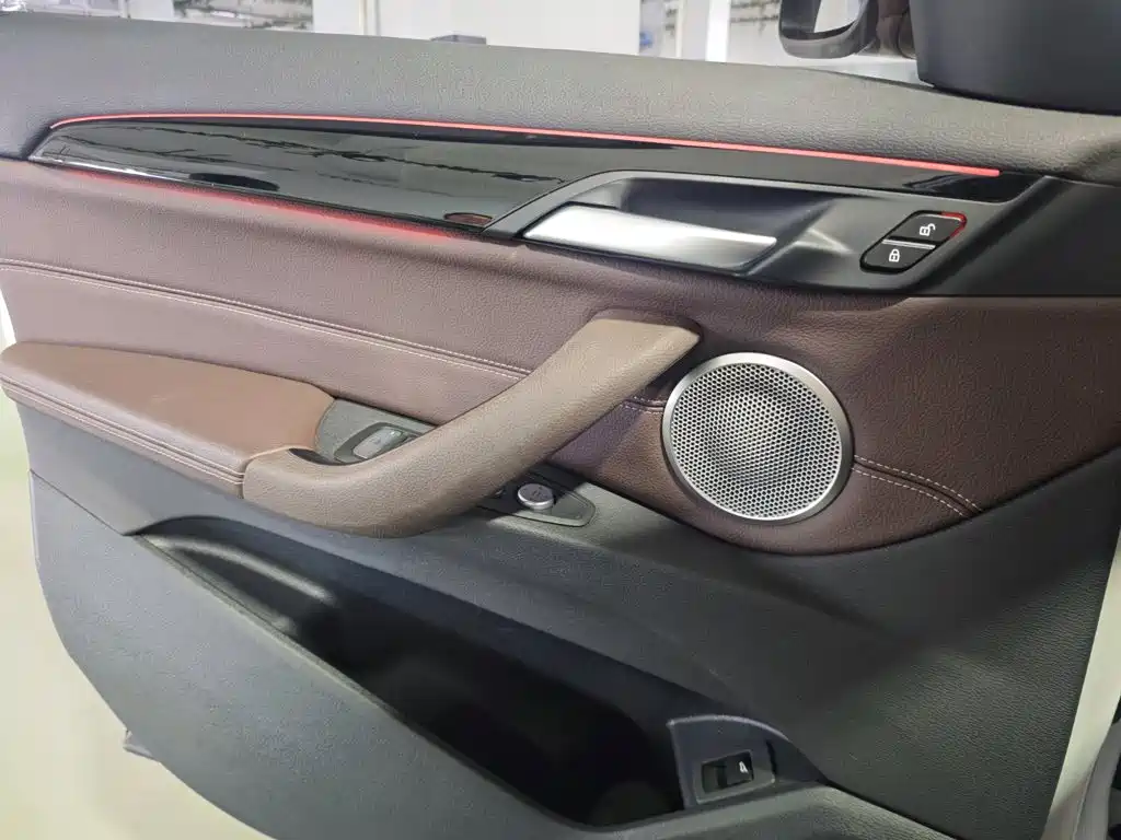 BMW X1 — миниатюра 7