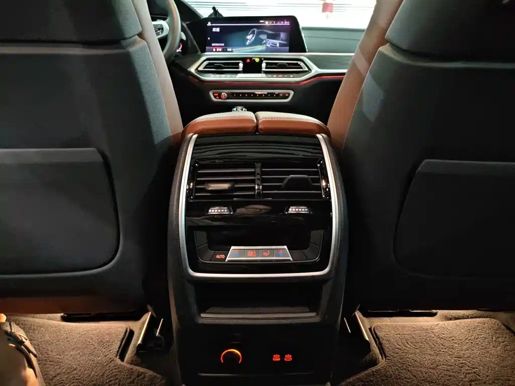 BMW X7 — миниатюра 16