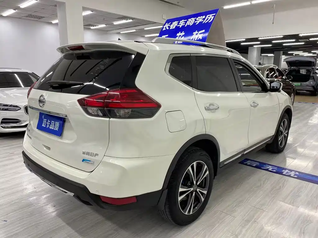 Nissan X-Trail — миниатюра 6