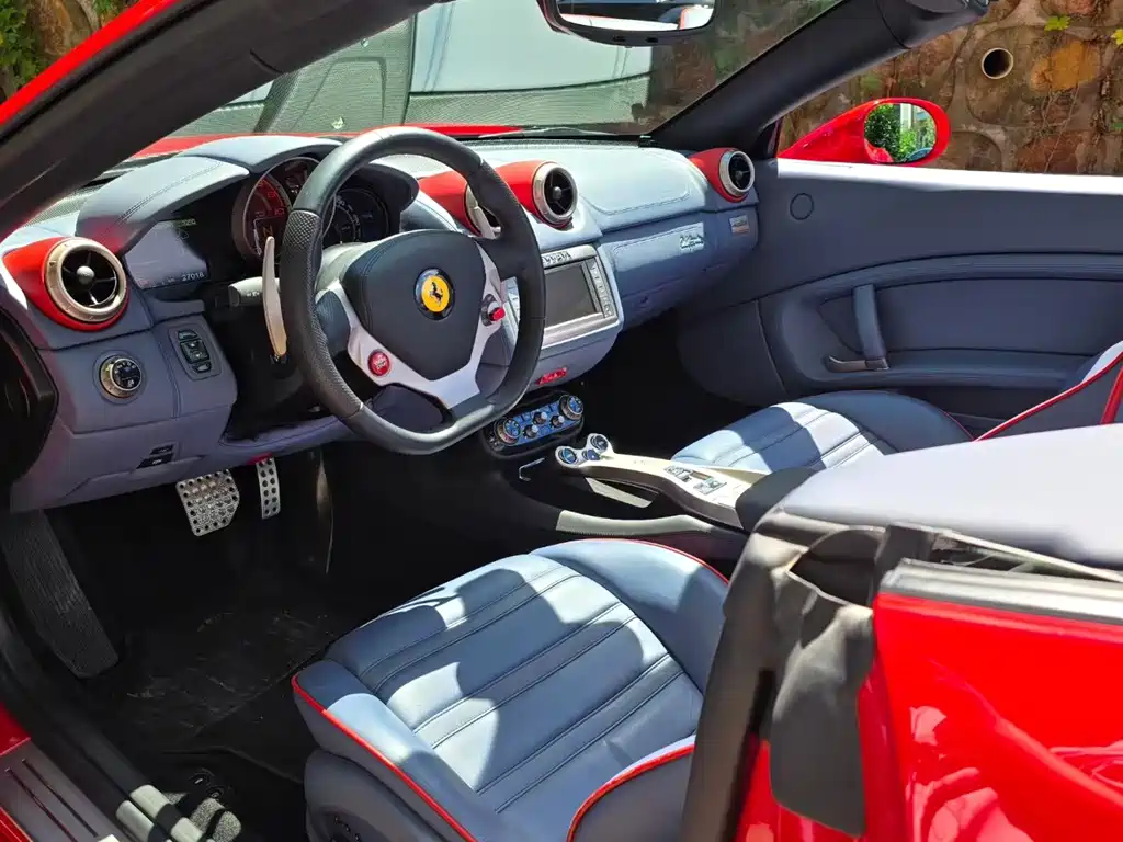 Ferrari California T — миниатюра 7