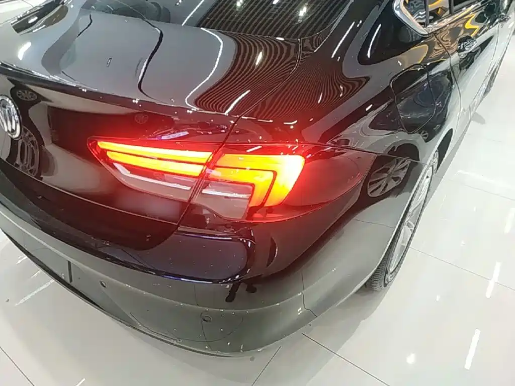 Buick Regal — миниатюра 8