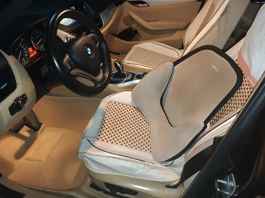 BMW X1 — миниатюра 9