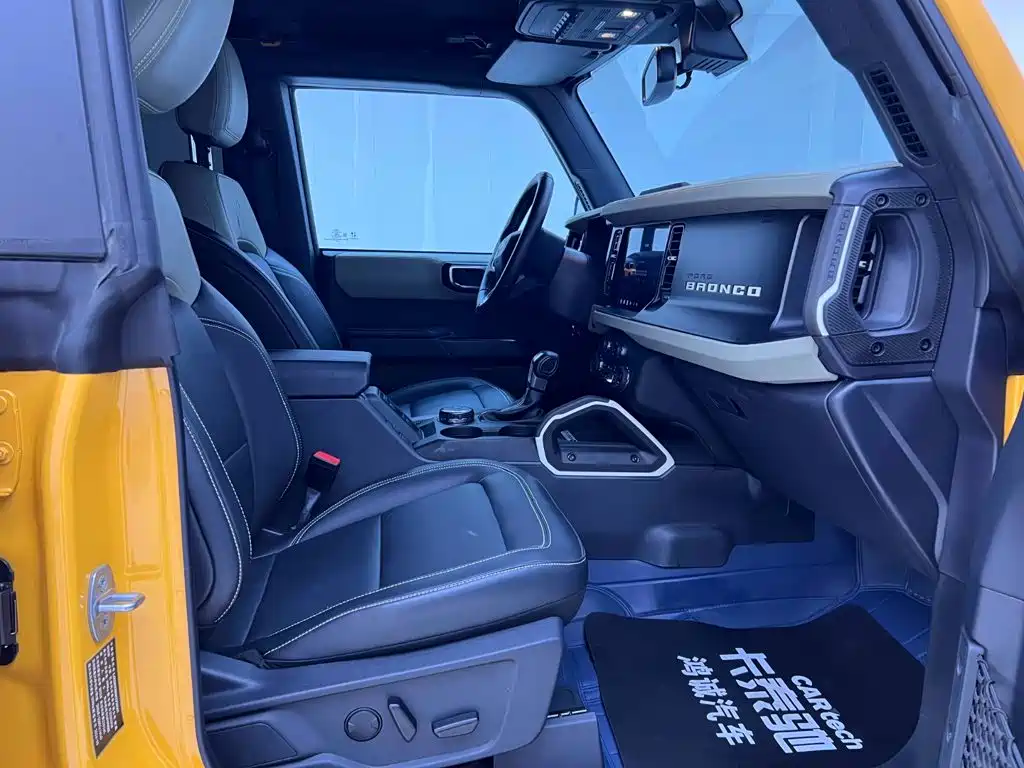 Ford Bronco — миниатюра 17