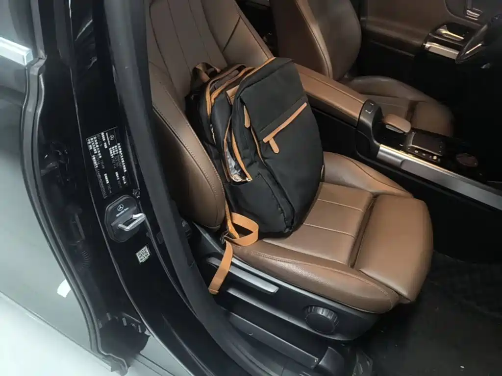 Mercedes-Benz GLB — миниатюра 25