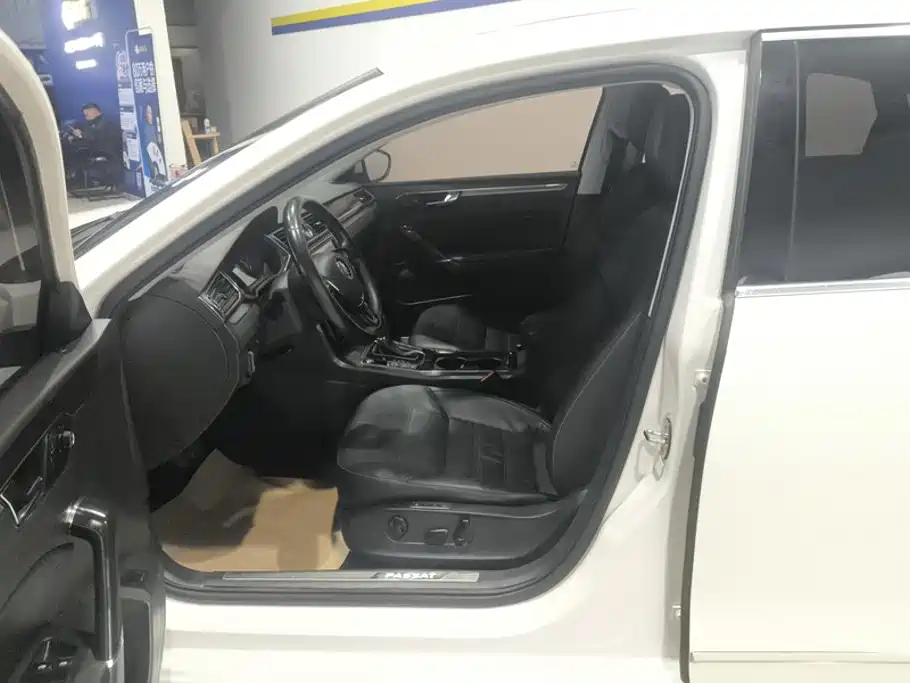 Volkswagen Passat — миниатюра 9