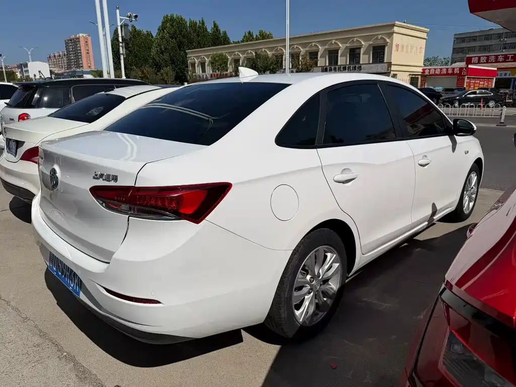 Buick Excelle — миниатюра 5
