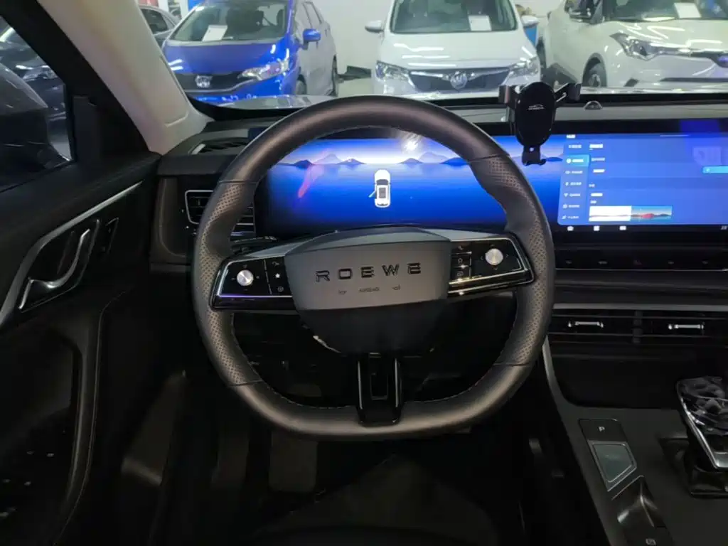 Roewe RX5 New Energy — миниатюра 11
