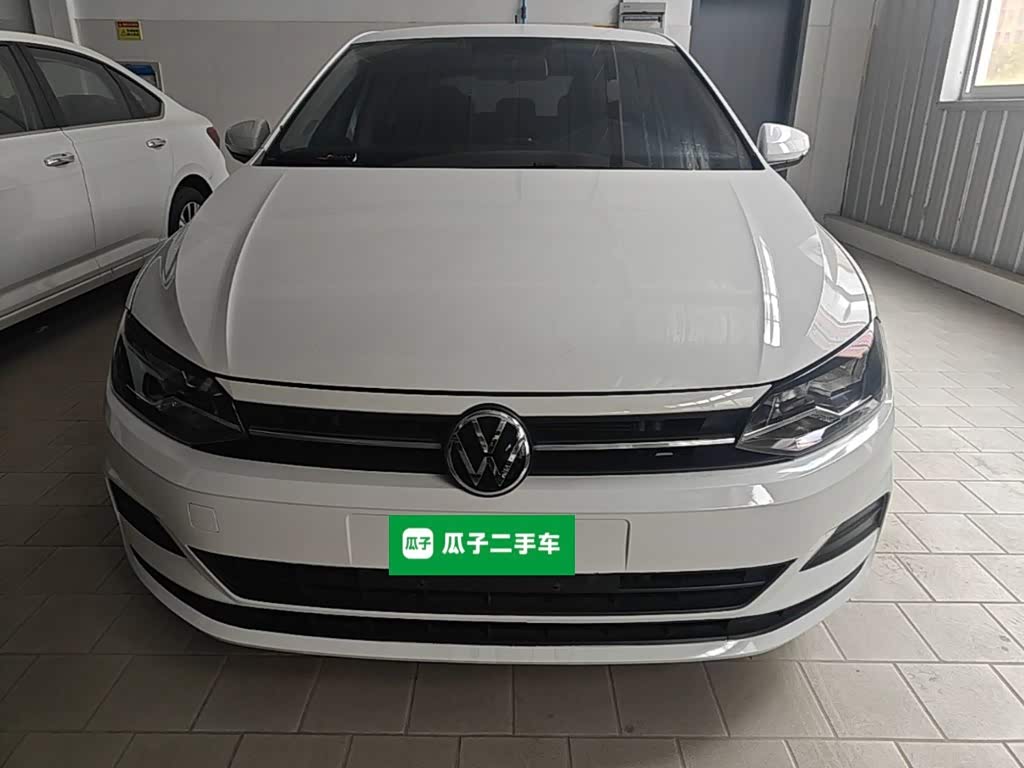 Volkswagen Polo 1.5 л 2023 г. Белый, пробег 20600 км