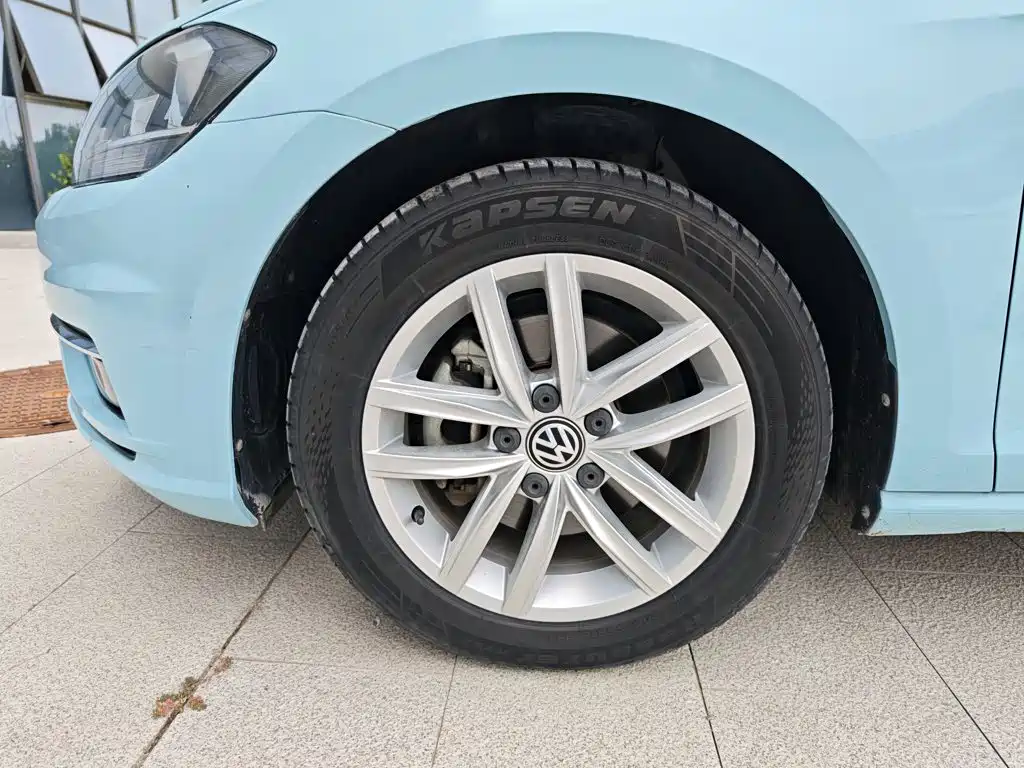 Volkswagen Golf — миниатюра 23