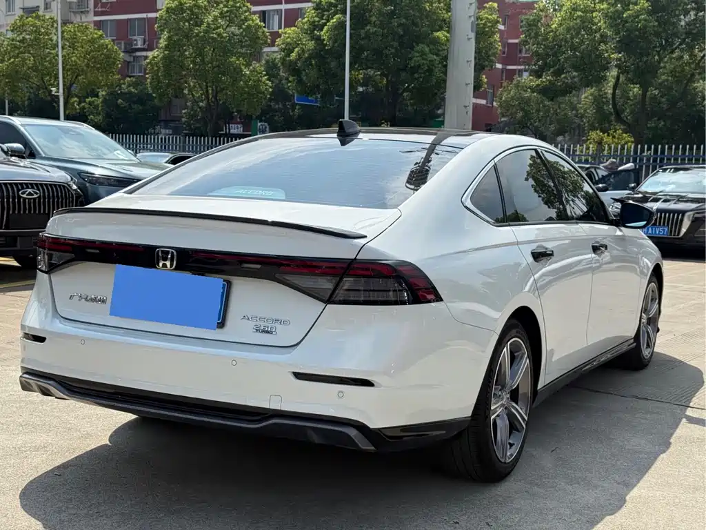 Honda Accord — миниатюра 7