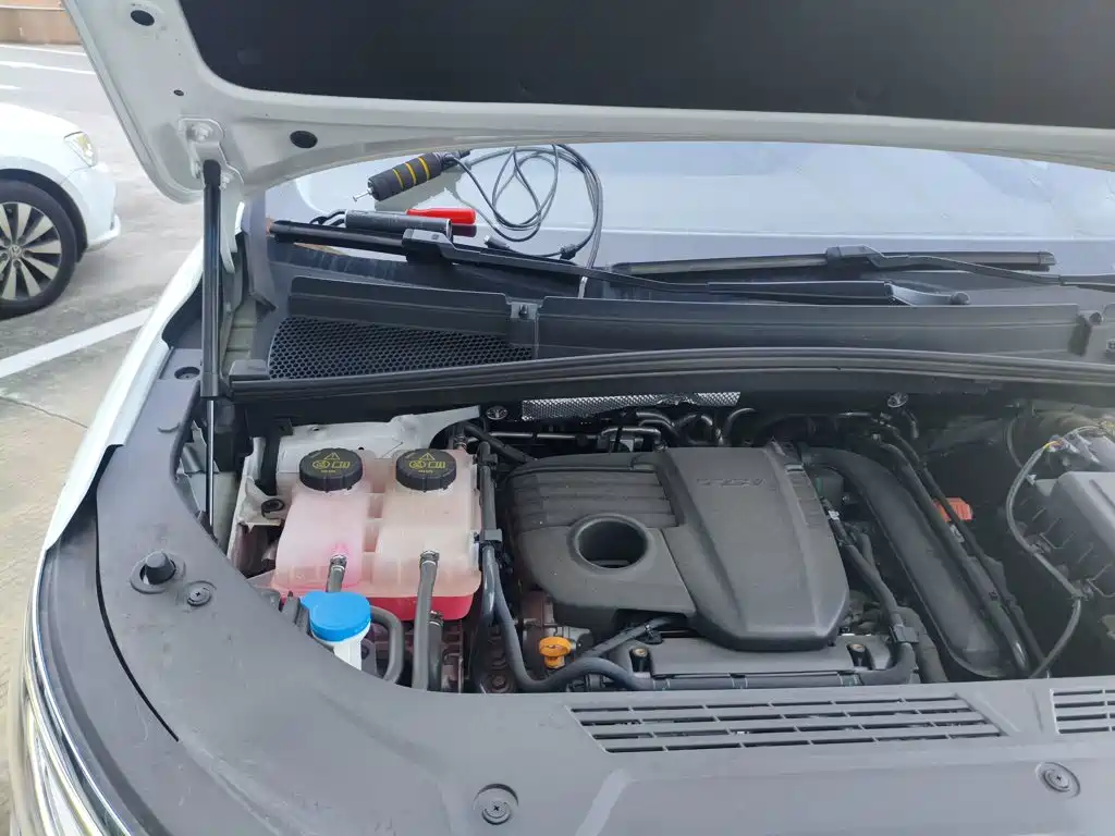 Roewe iMAX8 New Energy — миниатюра 24