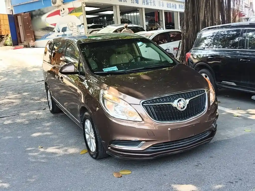 Buick GL8 — миниатюра 4