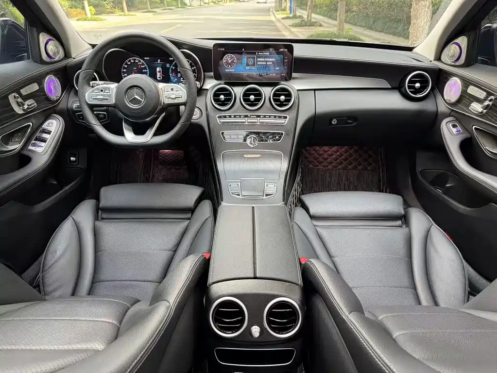 Mercedes-Benz C-Class — миниатюра 7