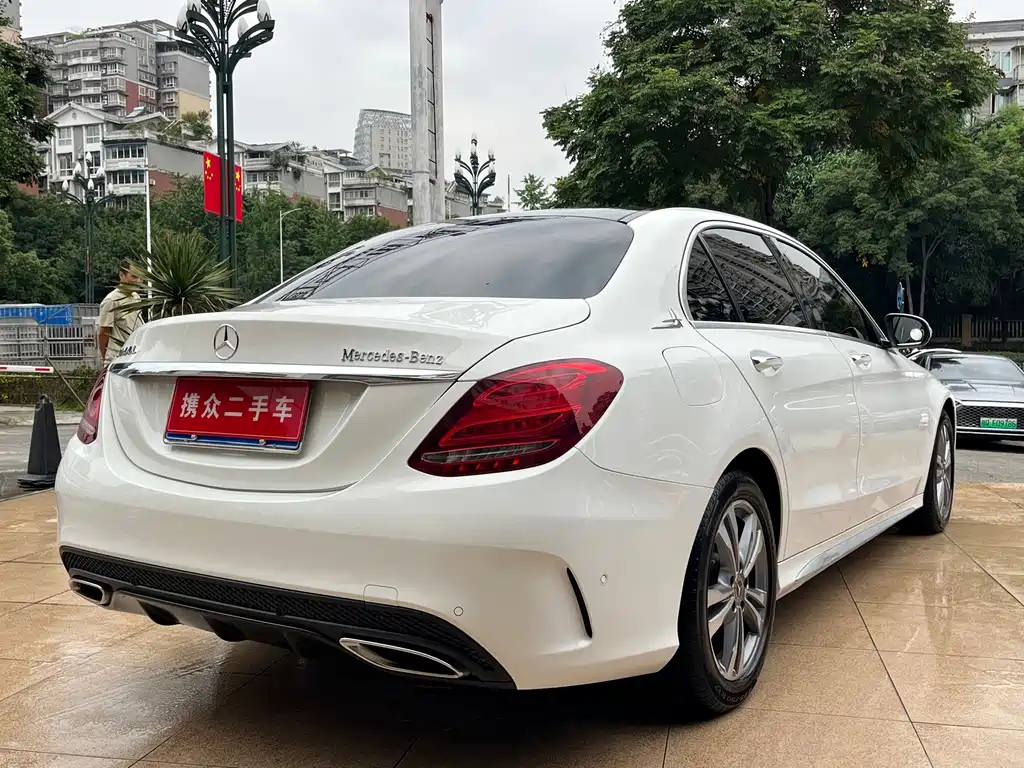 Mercedes-Benz C-Class — миниатюра 15