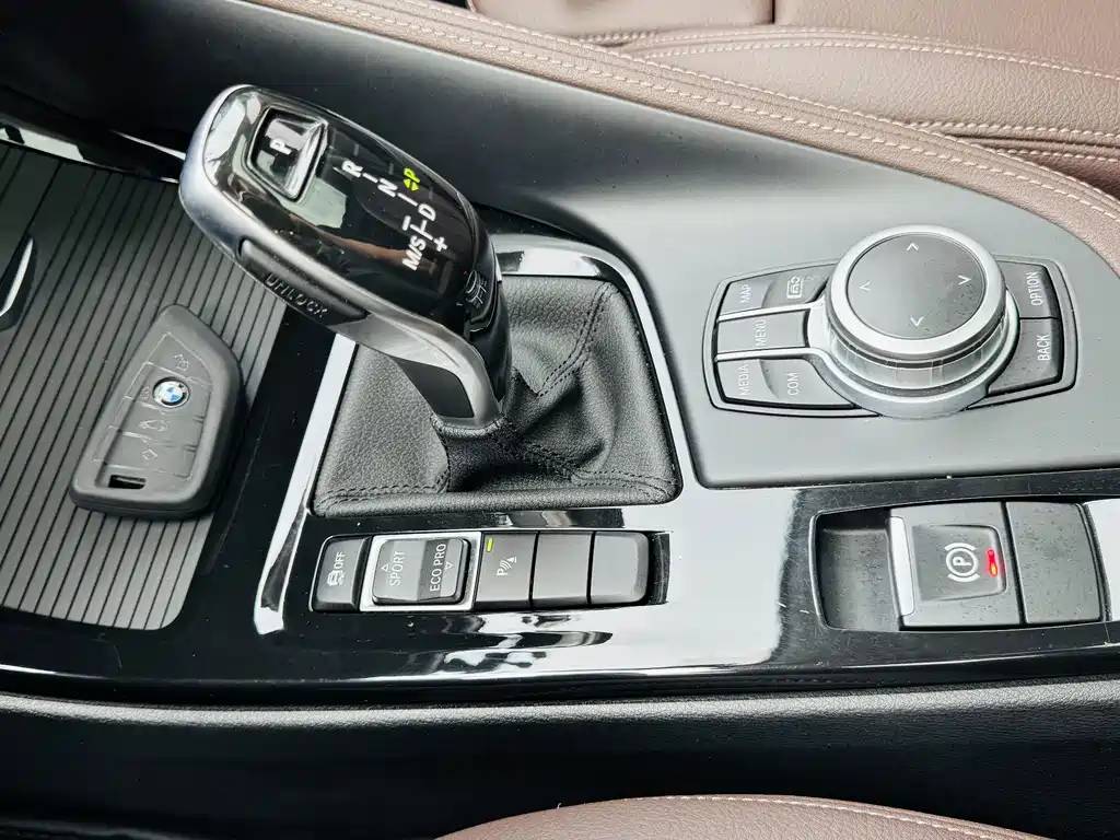 BMW X2 — миниатюра 14