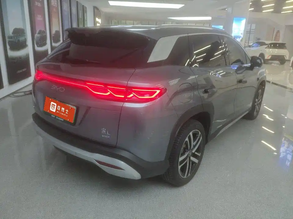 BYD L DM-i — миниатюра 4