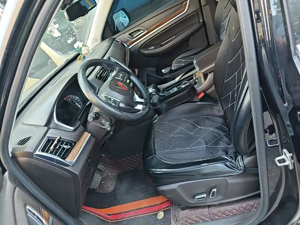 Roewe RX8 — миниатюра 15