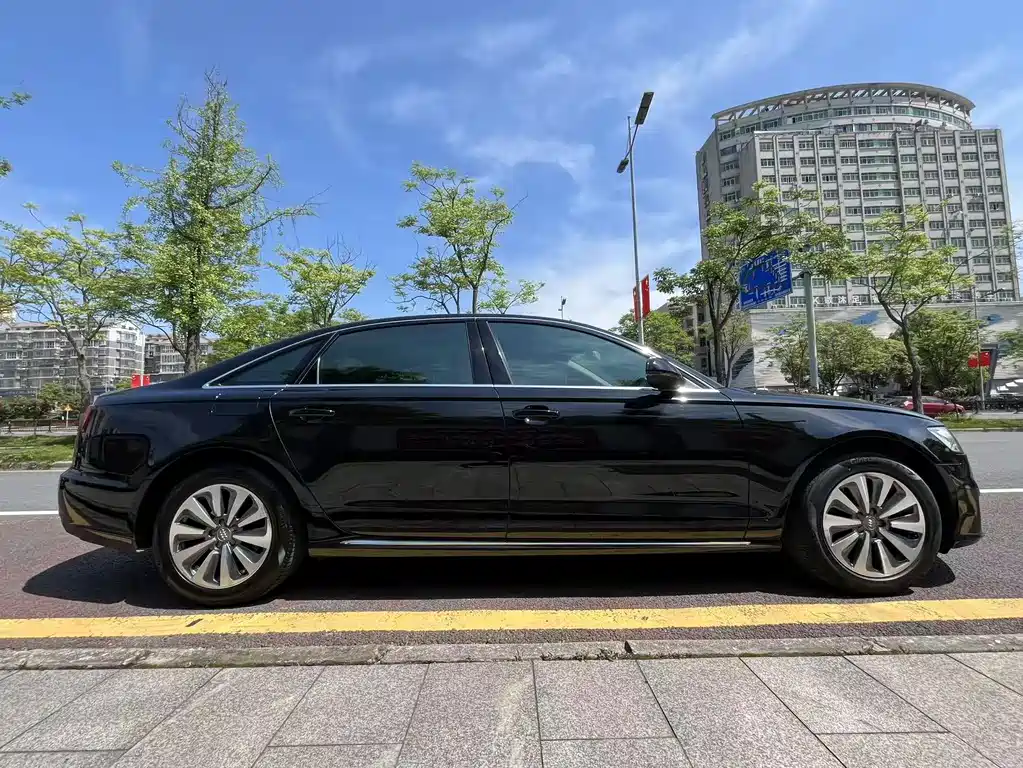 Audi A6L — миниатюра 23