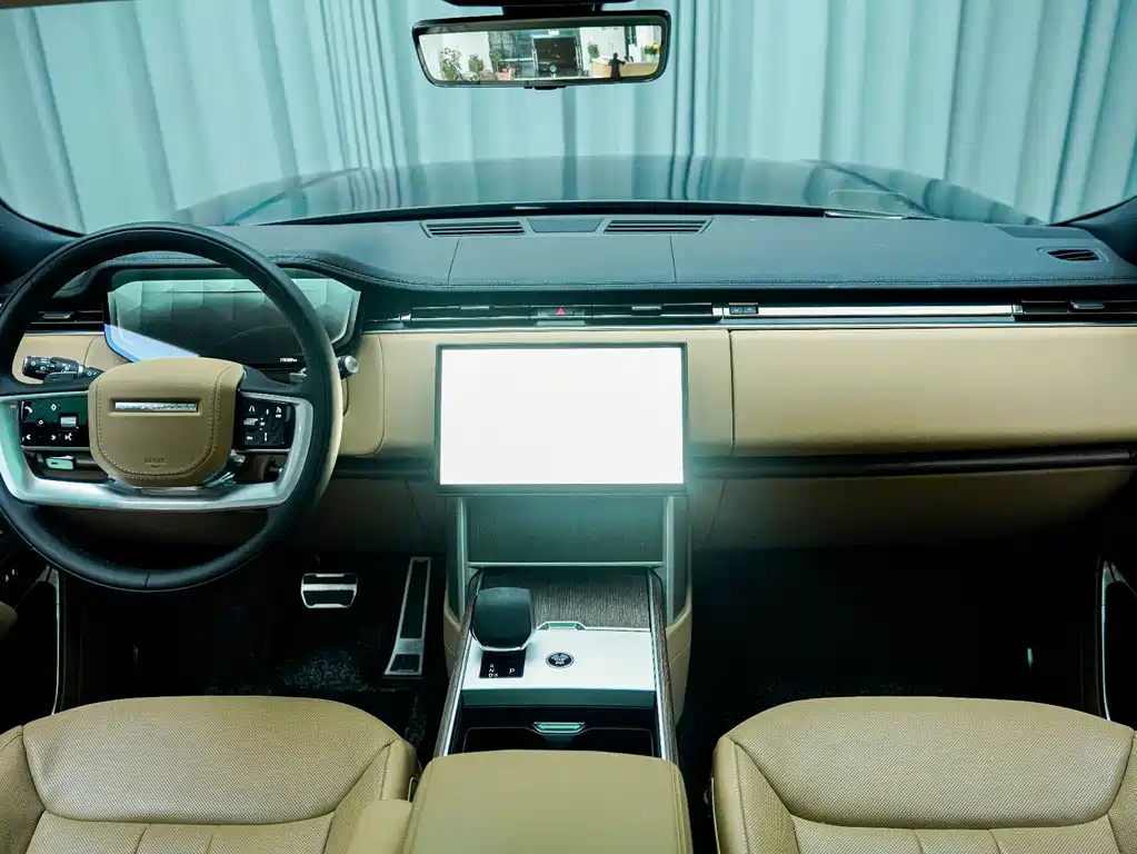 Land Rover Range Rover 2025 3.0 L6 400PS Long Wheelbase