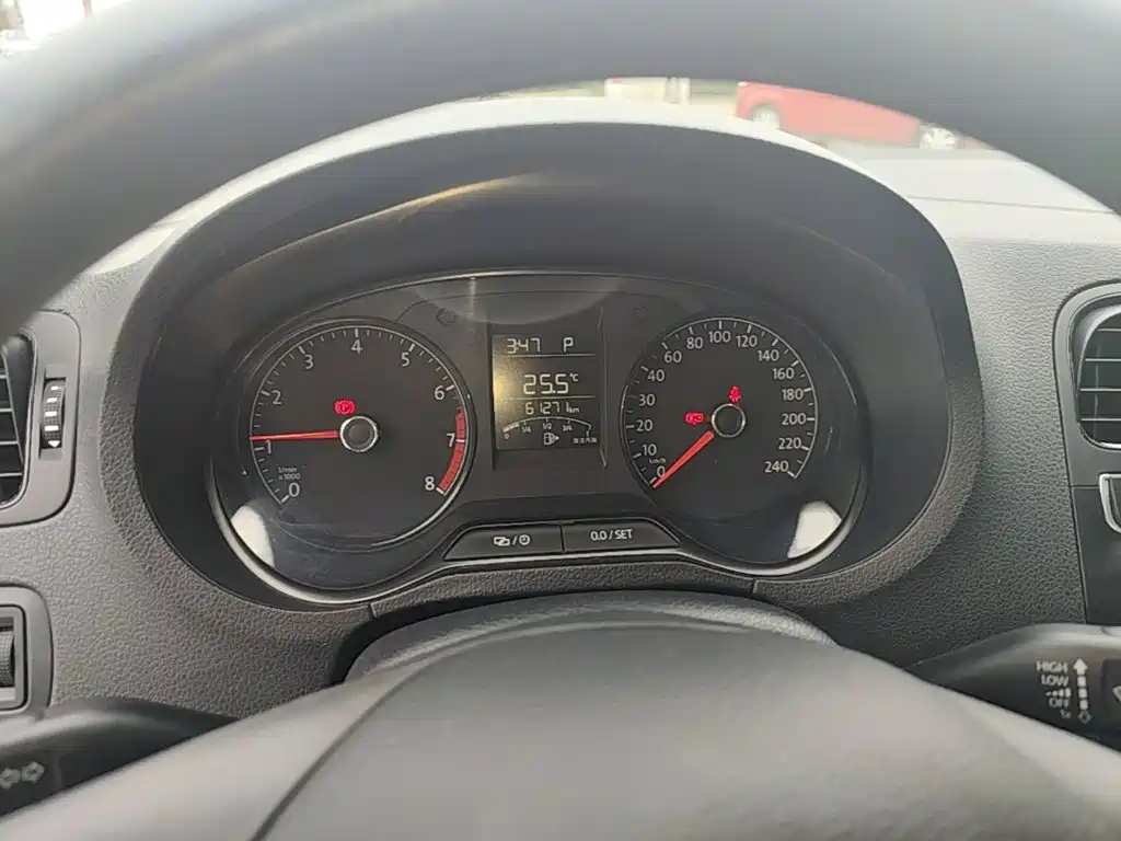 Volkswagen Polo — миниатюра 12