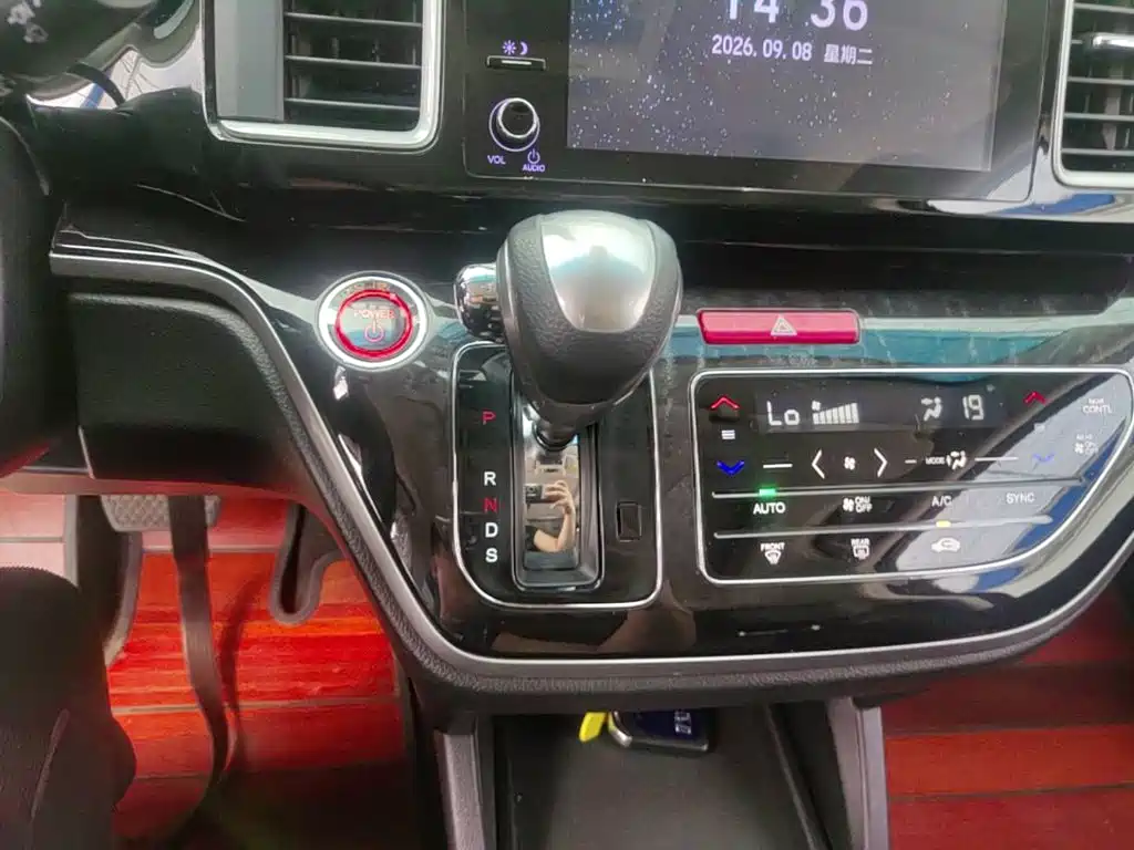 Honda Elysion — миниатюра 14
