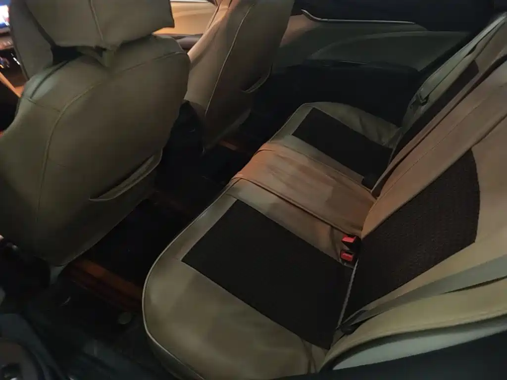 Buick Excelle — миниатюра 13