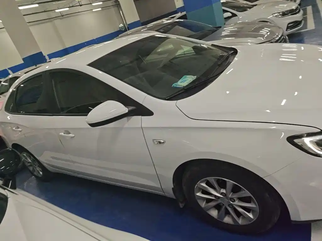 Buick Excelle — миниатюра 26
