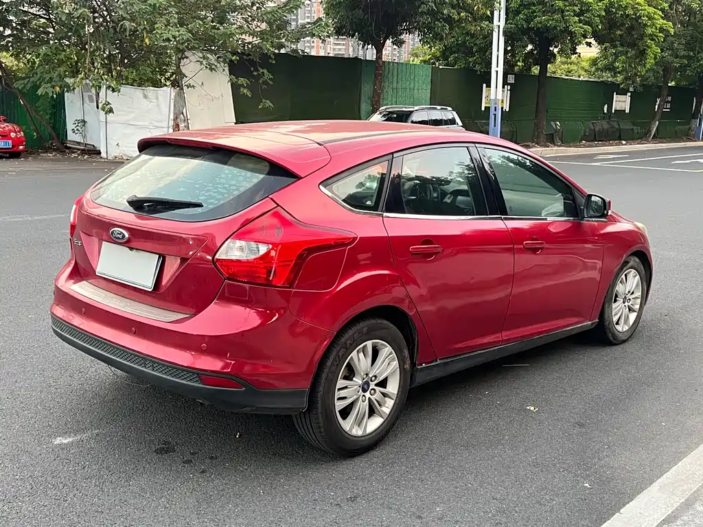 Ford Focus — миниатюра 5