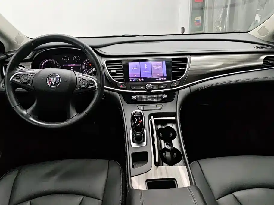 Buick LaCrosse — миниатюра 12