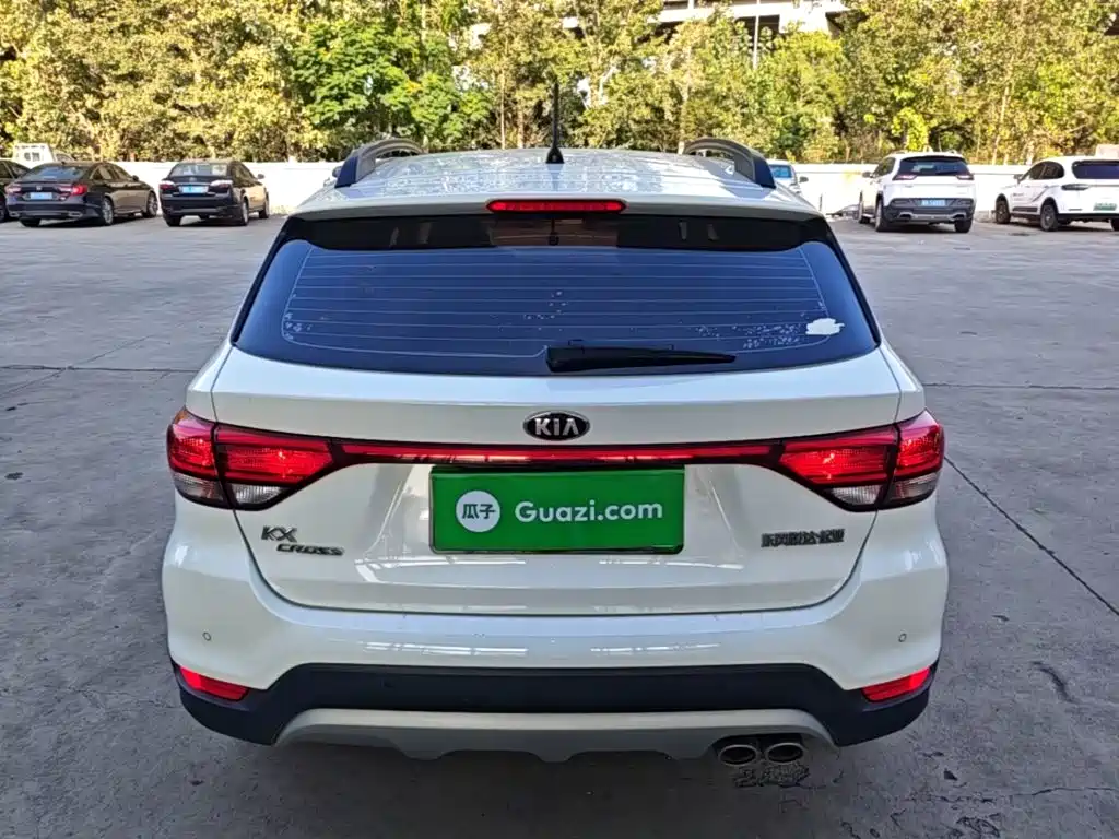 Kia KX Cross — миниатюра 6