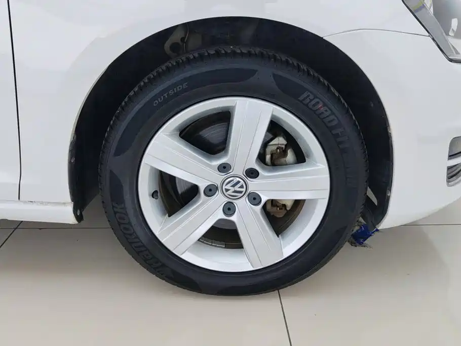 Volkswagen Golf — миниатюра 6