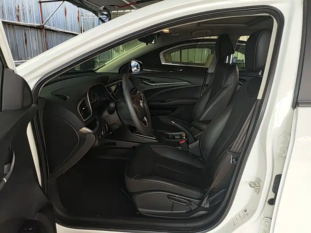 Buick Excelle — миниатюра 15