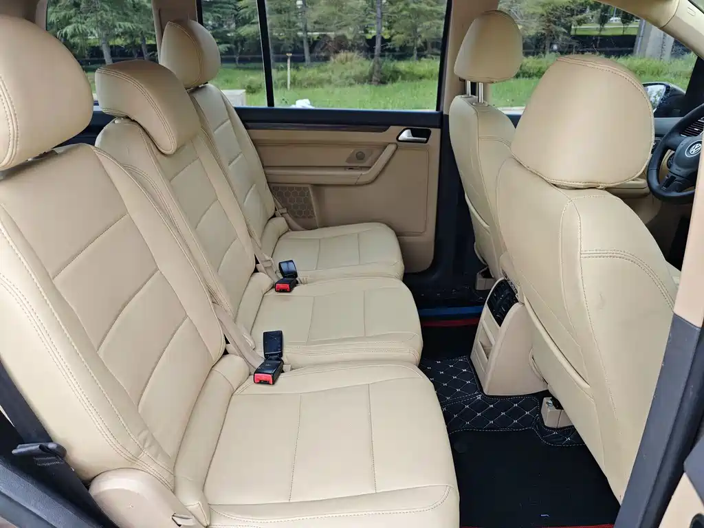Volkswagen Touran — миниатюра 7