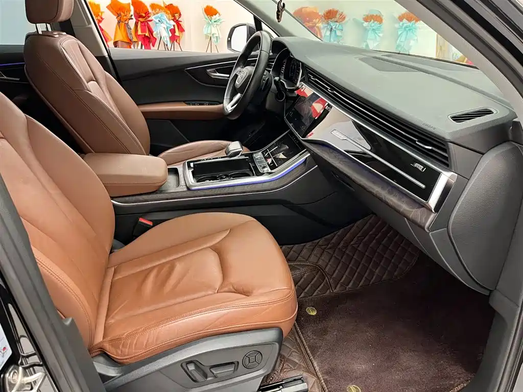 Audi Q7 — миниатюра 14