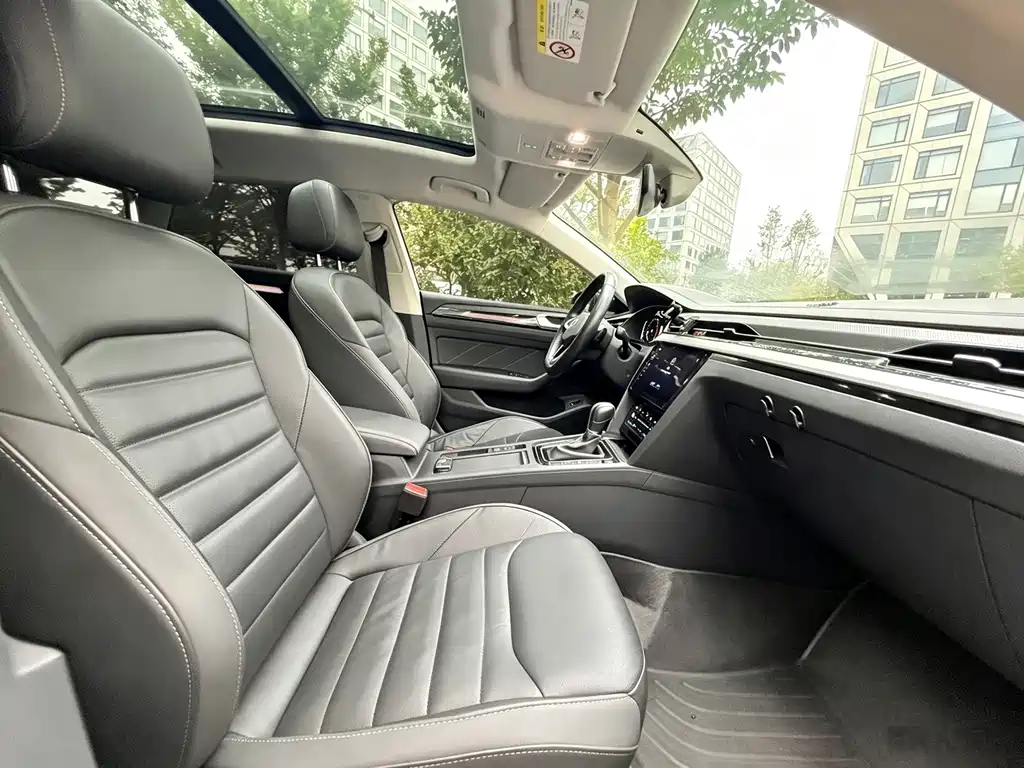 Volkswagen CC — миниатюра 8