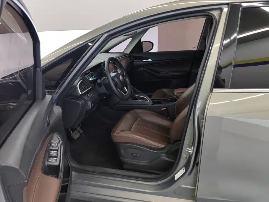 Buick GL6 — миниатюра 9