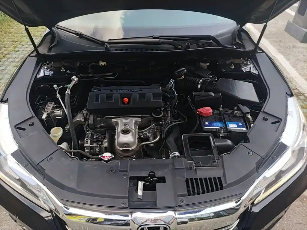 Honda Accord — миниатюра 20
