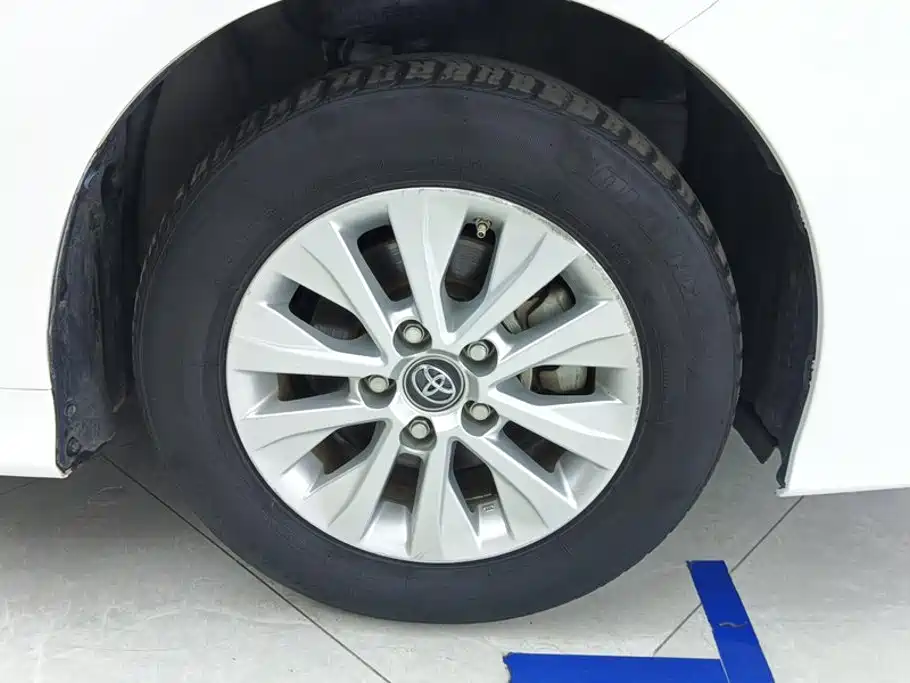 Toyota Corolla — миниатюра 6