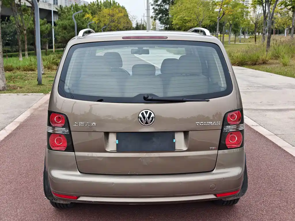 Volkswagen Touran — миниатюра 21